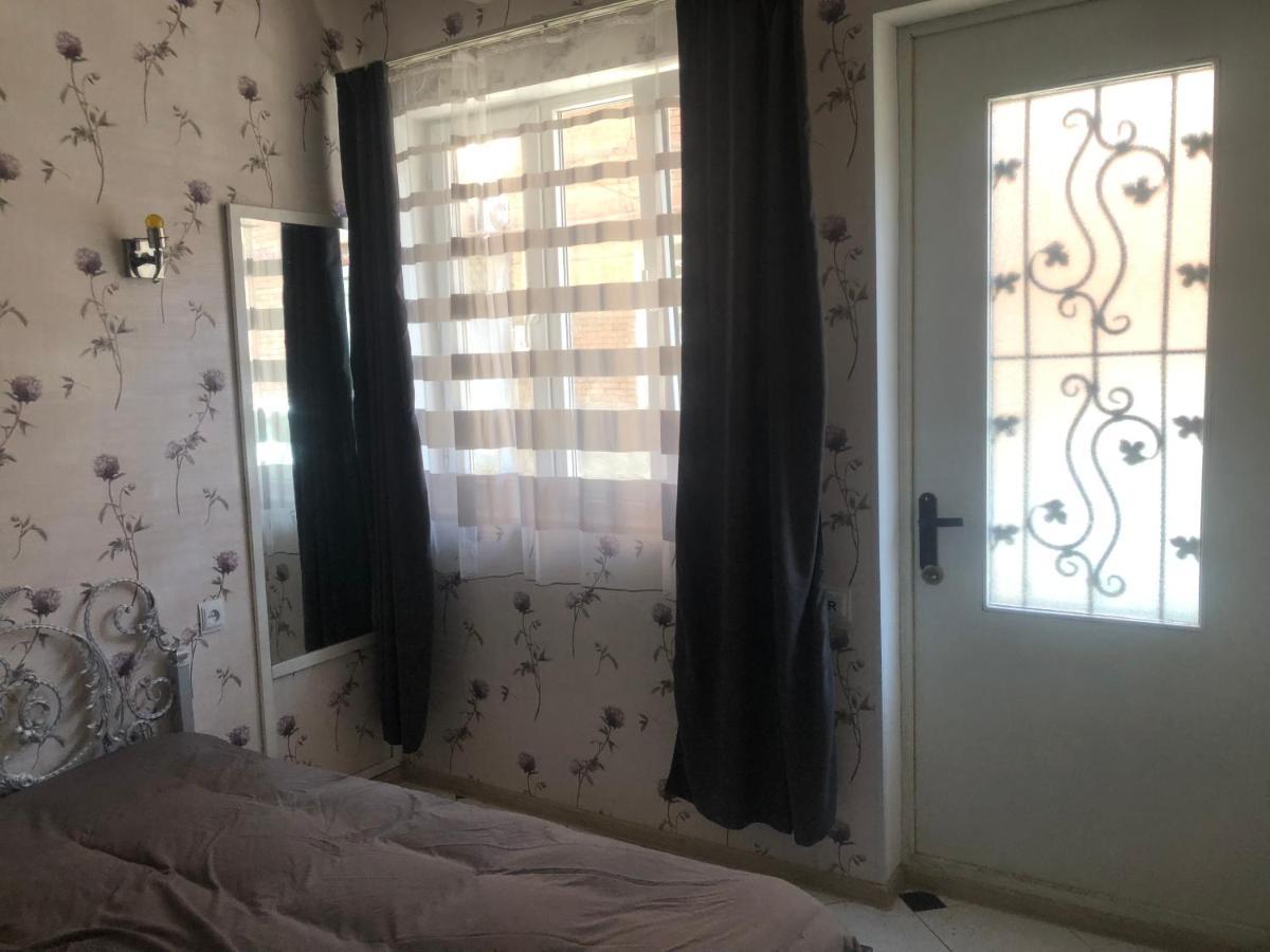 Appartment In Old Tbs, Near Holy Trinity Cathedral Tbilissi Extérieur photo